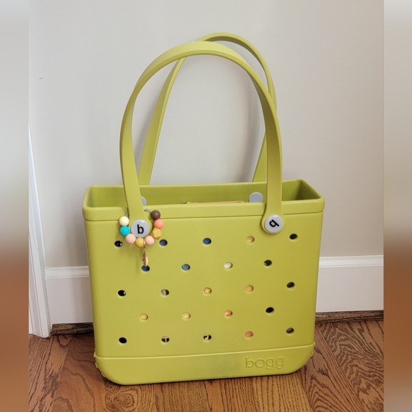 Golden Feather Bogg Bag Purse Charm - Picture 2 of 2